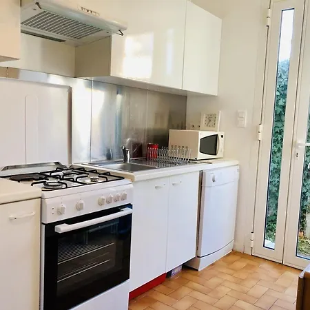 Holiday home Maison Conviviale A Arcachon-le-moulleau, A 150m De La Plage, Jardin, Parking, 2 - Fr-1-433-64 Arcachon