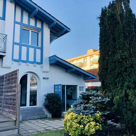 Holiday home Maison Conviviale A Arcachon-le-moulleau, A 150m De La Plage, Jardin, Parking, 2 - Fr-1-433-64 *
